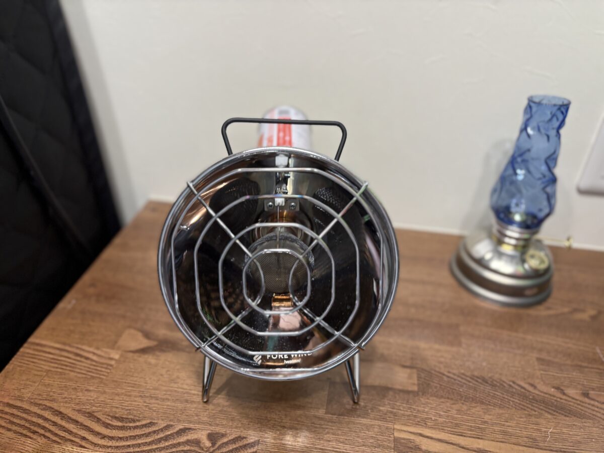 カセットガスを使うガスストーブ